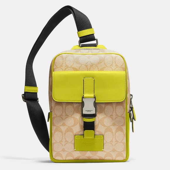 🥰 Coach Track Pack In Signature Canvas  Lime Khaki - Picture 2 of 11